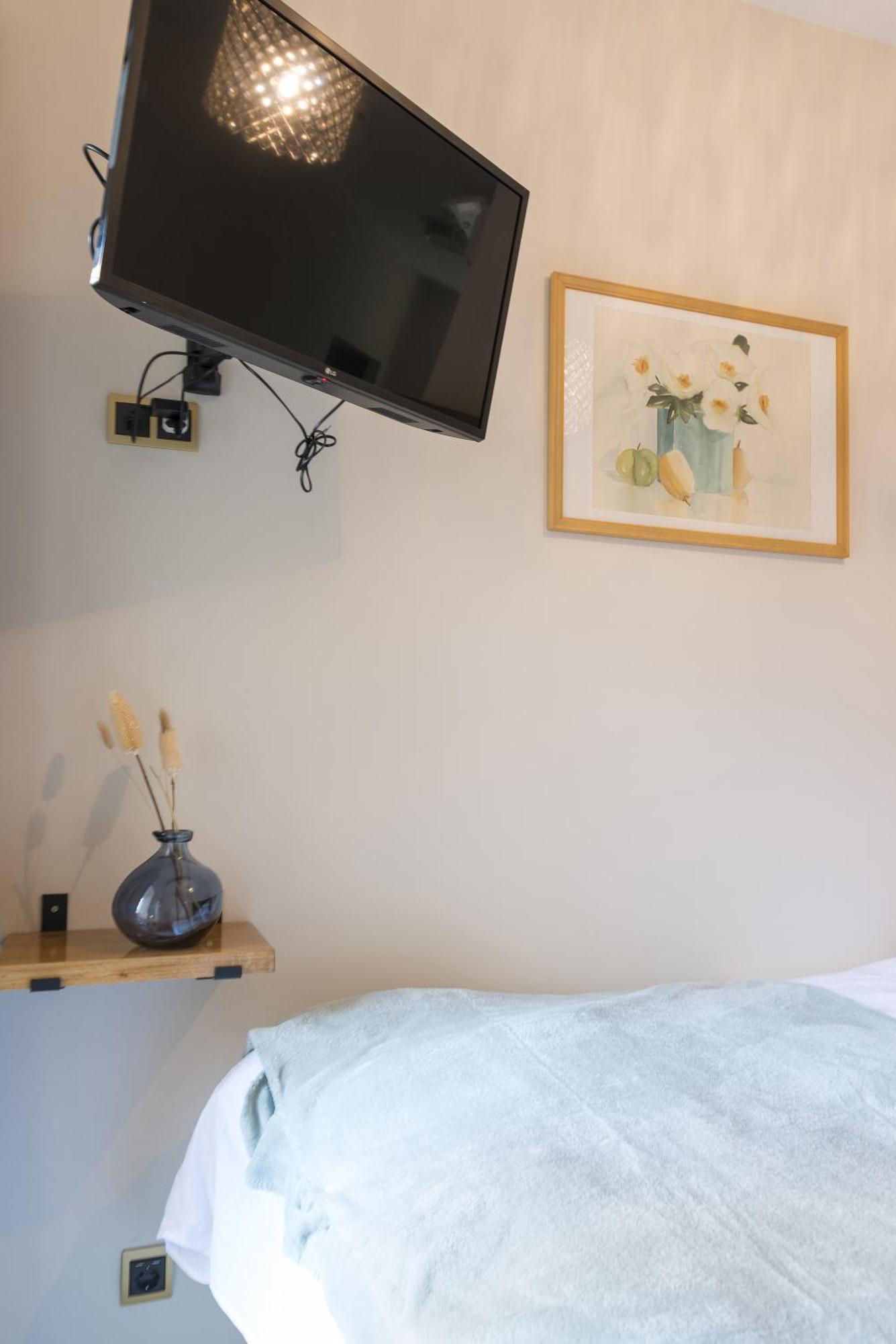 Hotspot Location, Wifi, Bed En Koffie Harmony Tilburg Exterior foto